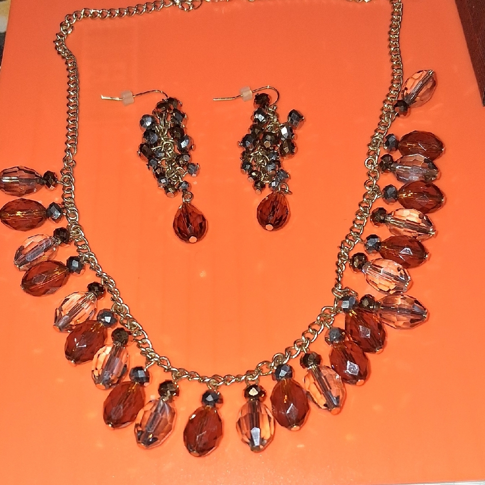 Avon Gold Necklace with Brown and Black Accents